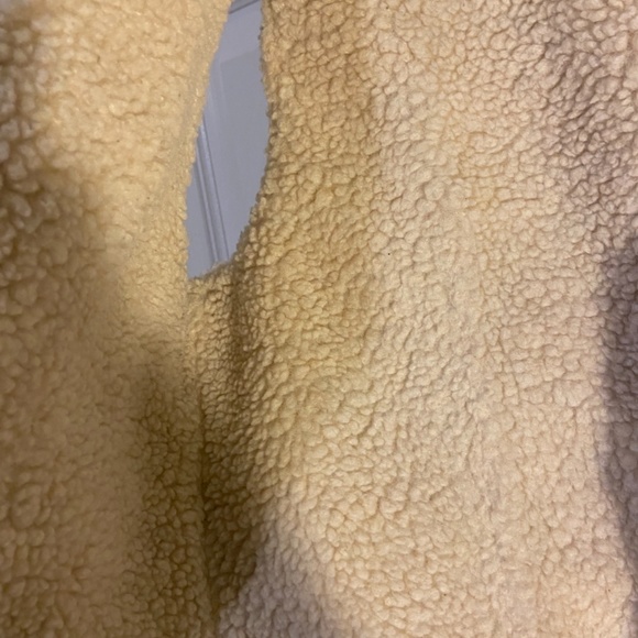 vest - Picture 3 of 5